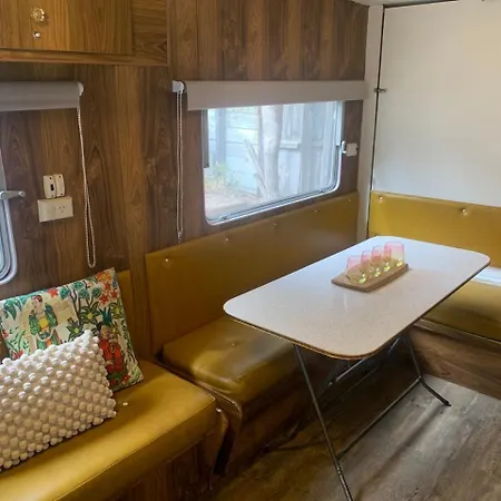 Mornington Peninsula Retro Caravans Rye Room photo