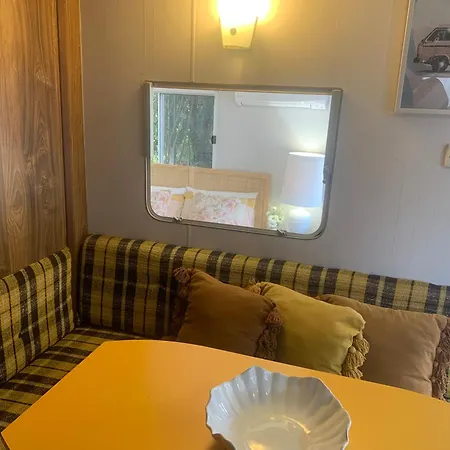 Mornington Peninsula Retro Caravans Rye Room photo