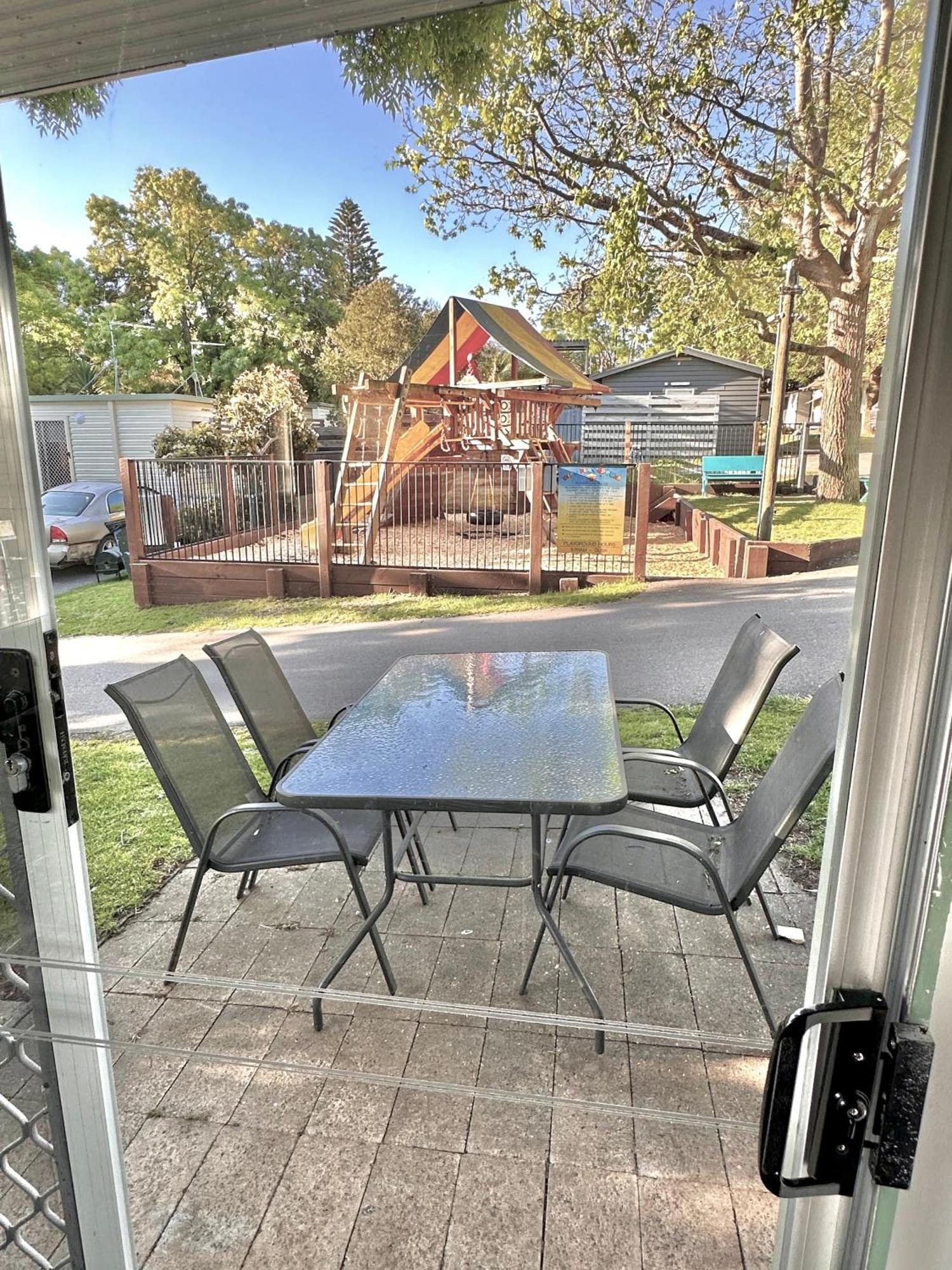 Holiday park Mornington Peninsula Retro Caravans