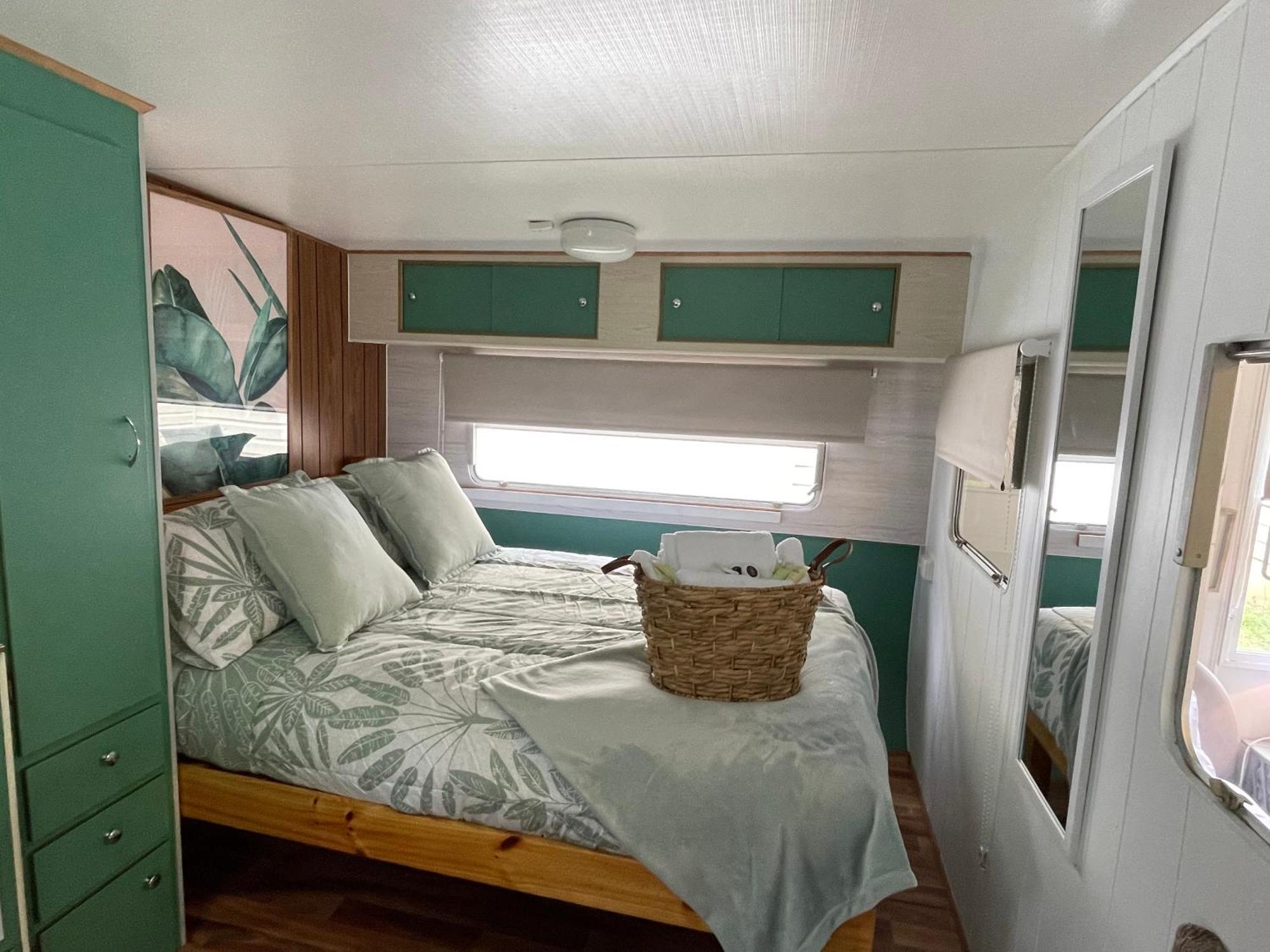 Holiday park Mornington Peninsula Retro Caravans Rye
