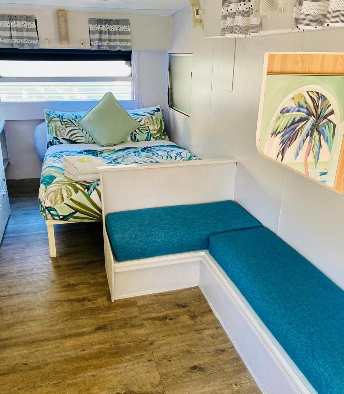 Mornington Peninsula Retro Caravans Holiday park