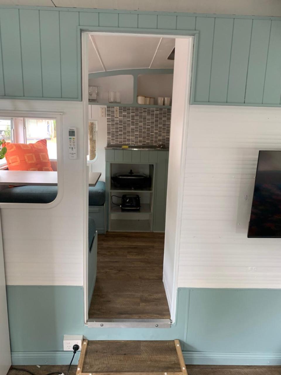 Holiday park Mornington Peninsula Retro Caravans Rye