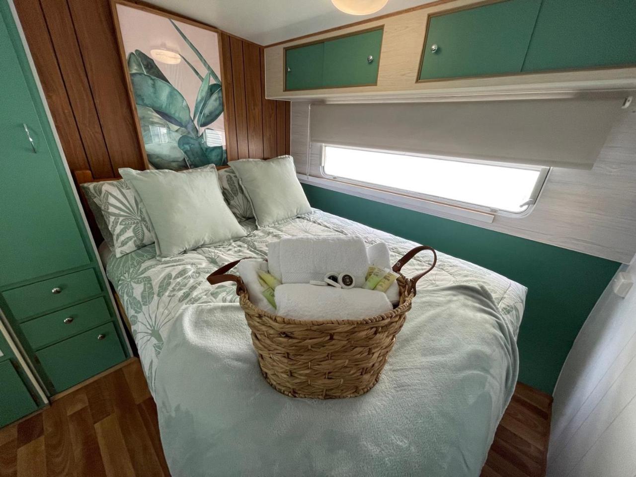 Holiday park Mornington Peninsula Retro Caravans