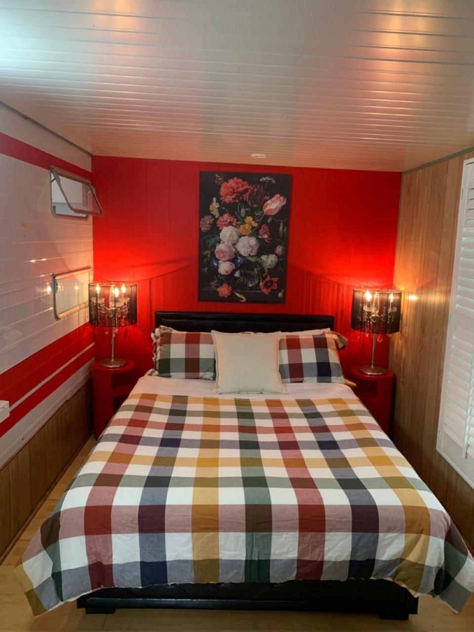 Holiday park Mornington Peninsula Retro Caravans