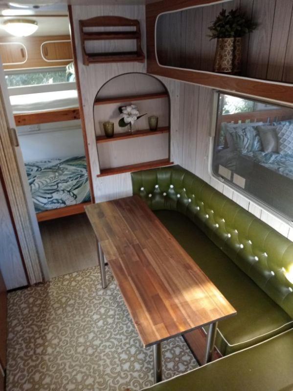 Mornington Peninsula Retro Caravans Holiday park *