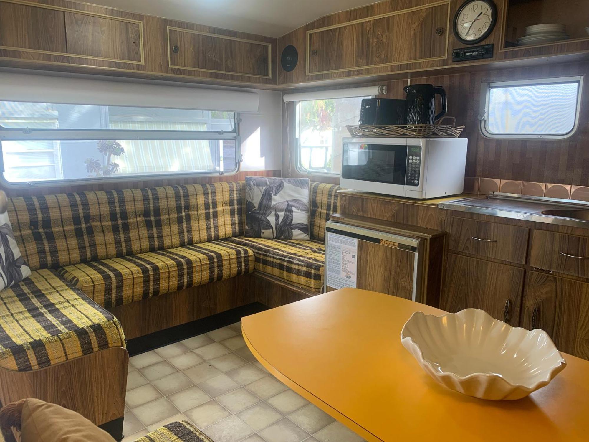 Mornington Peninsula Retro Caravans *