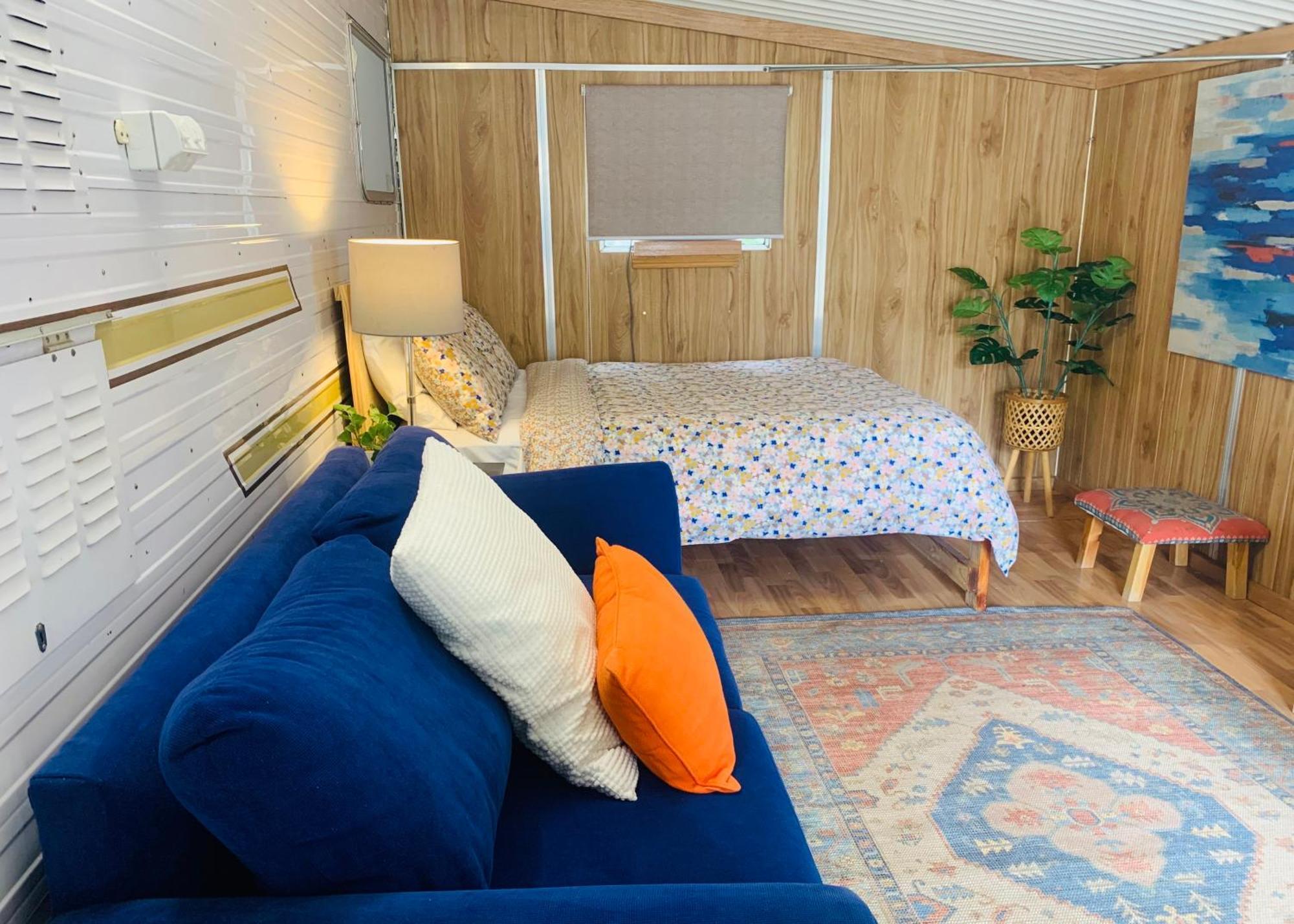 Mornington Peninsula Retro Caravans Holiday park *