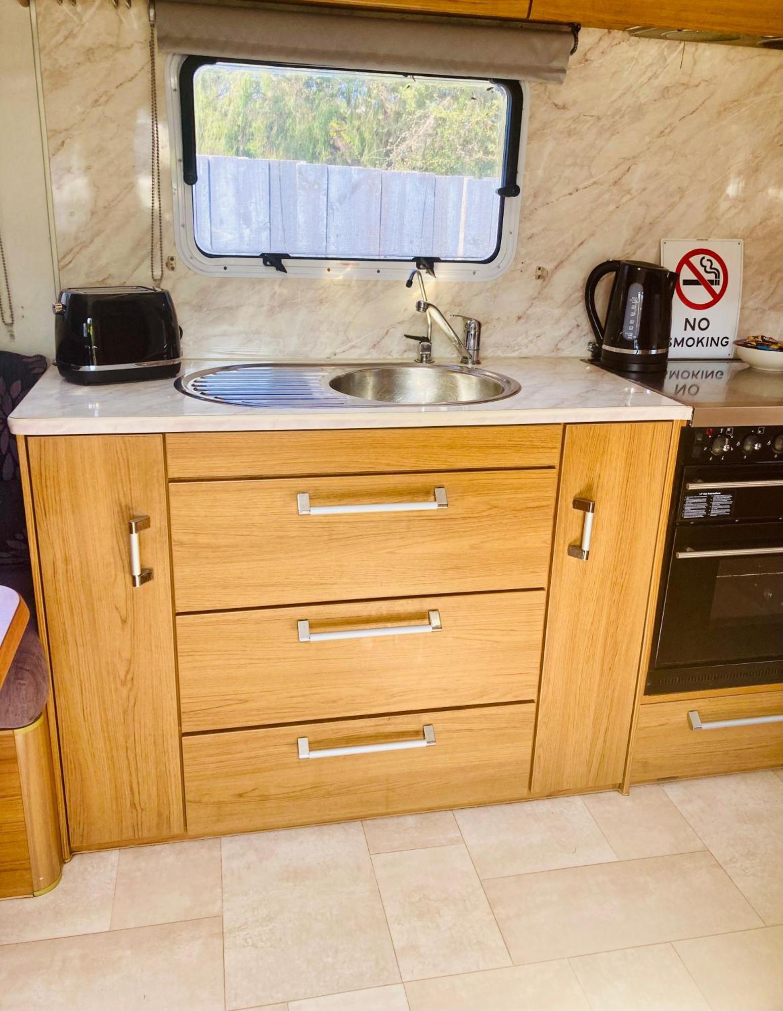 Mornington Peninsula Retro Caravans Rye