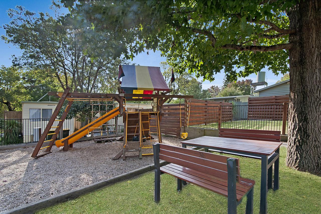 Mornington Peninsula Retro Caravans Rye
